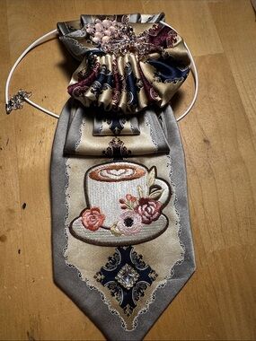 Di moggio Handmade 100% Silk Necklace Tie